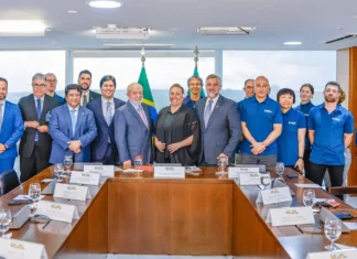 Lula presta apoio à candidatura do Brasil para sediar Mundial Feminino