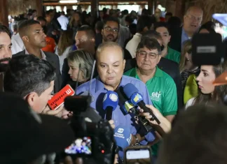 8 de janeiro: Moraes arquiva inquérito contra governador do DF