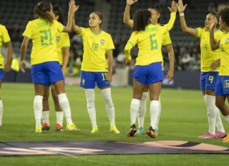 Brasil derrota México e se garante na decisão da Copa Ouro feminina