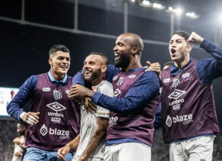 Santos bate Bragantino e chega à final do Campeonato Paulista