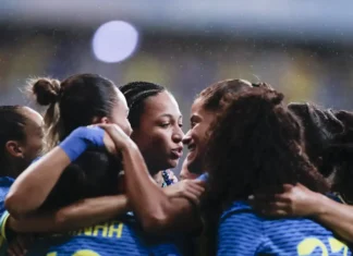 Brasil goleia Jamaica em último jogo antes da convocação para Paris