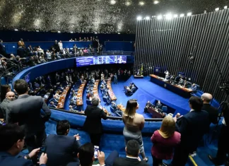 Lula parabeniza Alcolumbre e Motta por vitórias no Senado e Câmara