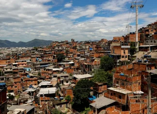 Prefeitos e vereadores tomam posse neste primeiro dia do ano