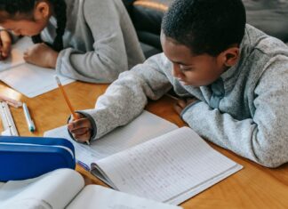 Educação de Jandira lança Projeto “Alfabetização em Tempo”