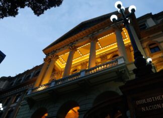 Aumento de casos de covid-19 fecha Biblioteca Nacional, no Rio