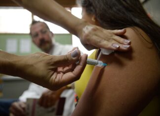 Guia orienta profissionais de saúde sobre prevenção do câncer uterino