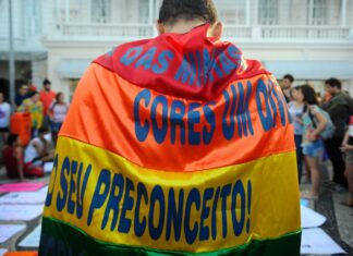LGBTfobia que chegou nas caravelas se enraizou com a colonização