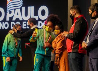 Governo recebe atletas olímpicos de SP em homenagem no Palácio dos Bandeirantes