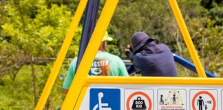 Cotia recebe playground adaptado para pessoas com deficiência