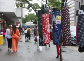 Frente fria chega a São Paulo a partir de segunda com chuvas e ventos