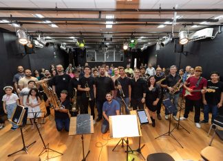 Alunos da Estação Cidadania de Santana de Parnaíba realizam apresentação de música de fim de ano