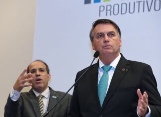Bolsonaro pede a empresários para segurarem preço dos alimentos