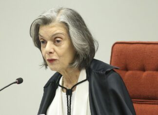 Cármem Lúcia autoriza abertura de inquérito contra Ricardo Salles