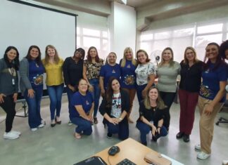 Colaboradores do Centro Administrativo de Cotia concluem Curso Básico de LIBRAS