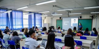 Alunos de Santana de Parnaíba aprendem sobre o mercado de trabalho na área da tecnologia