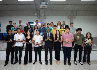 Confraternização anual de atletismo de Santana de Parnaíba premia alunos destaques do ano