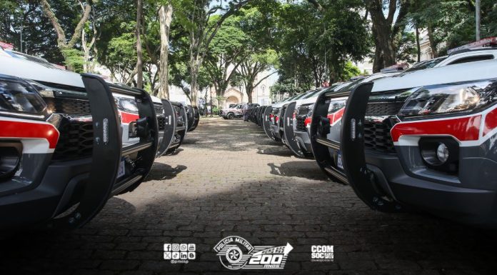Foragido da Justiça tenta se esconder atrás de lixeira e é preso em Osasco