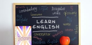 Centro de Referência da Juventude de Jandira abre novas vagas para curso de inglês