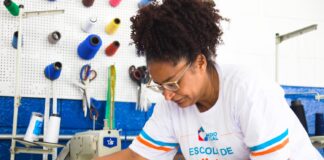Curso gratuito de costura do Fundo Social forma mais uma turma em Cotia