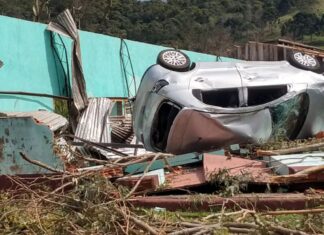 Defesa Civil diz que tempestade em Santa Catarina formou tornado