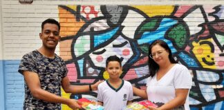 Escolas municipais de Jandira recebem livros escolares para iniciar o período letivo