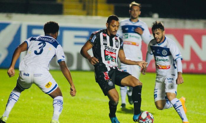 Em jogo equilibrado, Operário e Confiança empatam pela Série B