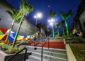 Escadão no Centro de Itapevi é revitalizado e obra é inaugurada