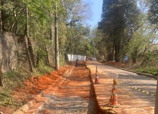 Prefeitura de Cotia avança com obra viária e de drenagem no Jardim Ipês