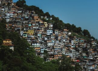 Estudo mostra alta da pobreza em regiões metropolitanas