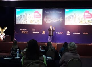 Cotia ganha destaque em evento do setor turístico em Florianópolis
