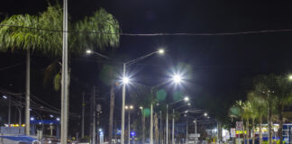 Programa municipal segue modernizando a iluminação pública em Cotia