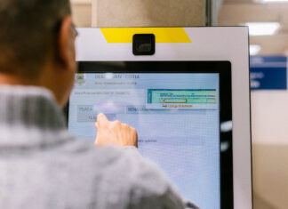 Setram de Cotia inicia testes com totem de autoatendimento para consulta de multas, recursos e outros serviços