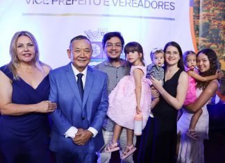 Dr. Sato toma posse como primeiro prefeito reeleito de Jandira em 20 anos, marcando avanços históricos no município