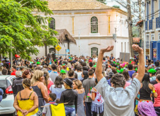 Carnaval de rua em Santana de Parnaíba é suspenso para evitar a disseminação da gripe e da covid-19