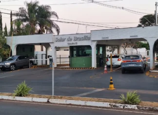 Moraes autoriza Bolsonaro a comemorar aniversário da filha em casa