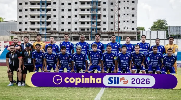 Ônibus do Águia de Marabá Sub-20 colide e preparador físico morre