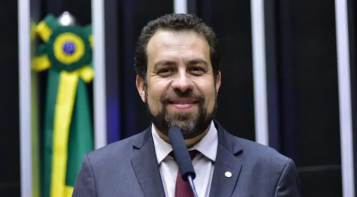 Boulos diz que colocará governo na rua, ouvindo demandas populares