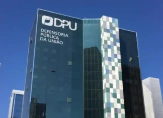DPU pede que Eduardo Bolsonaro seja notificado por carta nos EUA