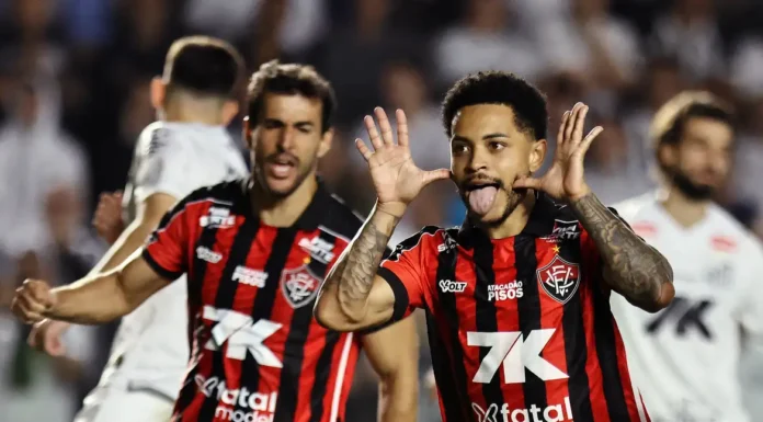 Triunfo do Vitória embola luta contra rebaixamento no Brasileirão