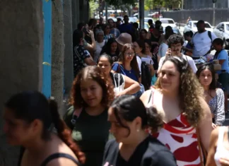 Professores fazem a primeira edição da Prova Nacional Docente