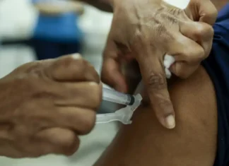 Dia D de multivacinação é realizado neste sábado em todo o país