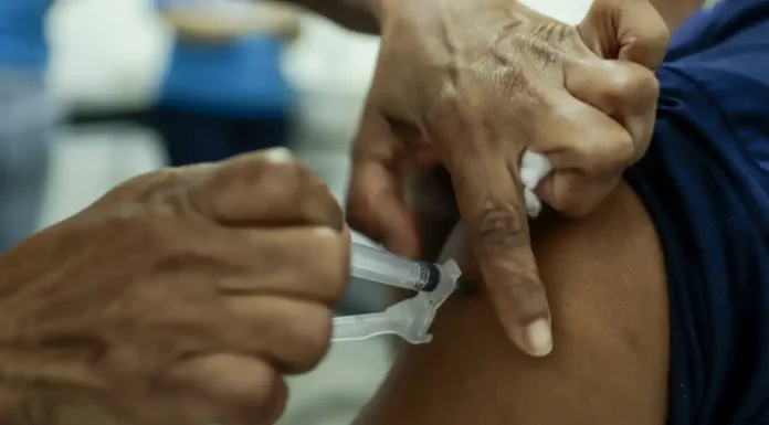 Dia D de multivacinação é realizado neste sábado em todo o país