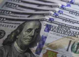 Bolsa sobe pela sétima vez seguida e volta a bater recorde