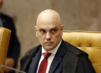 Moraes autoriza visitas de filhos e enteada a Bolsonaro