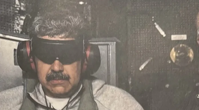 Trump publica suposta foto de Maduro em navio após captura