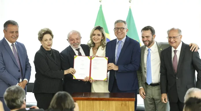 Governo federal vai construir primeiro hospital inteligente do SUS