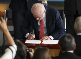 Lula veta integralmente PL da Dosimetria