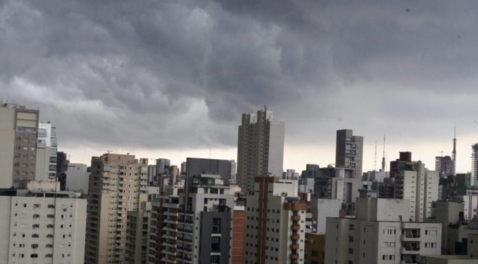Previsão do tempo para quarta-feira (19): condições para chuvas fortes