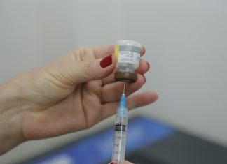 Barueri imuniza mais de 2.500 pessoas no Dia D de vacinação