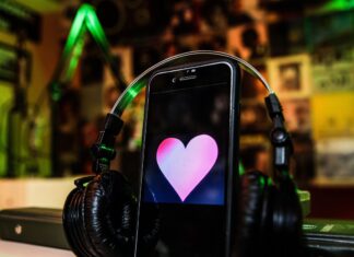 Ecad tem mais de 132 mil músicas cadastradas com amor no título